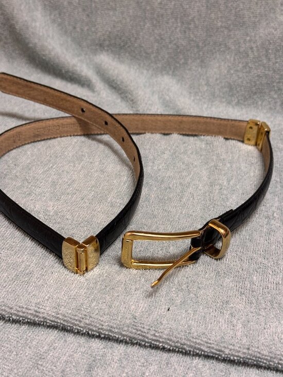 Vintage Gold Buckle Womens Italian Black Calfskin Leather Skinny M Belt